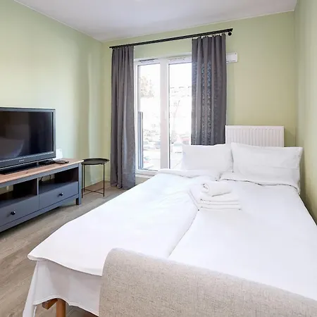Lasek Marcelinski Fiqus Studio Apartment Poznan