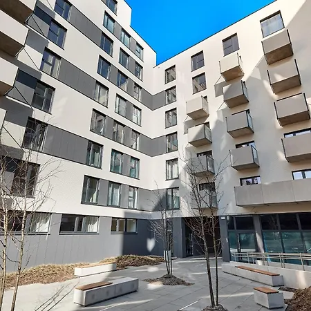 Lasek Marcelinski Fiqus Studio Apartment Poznan